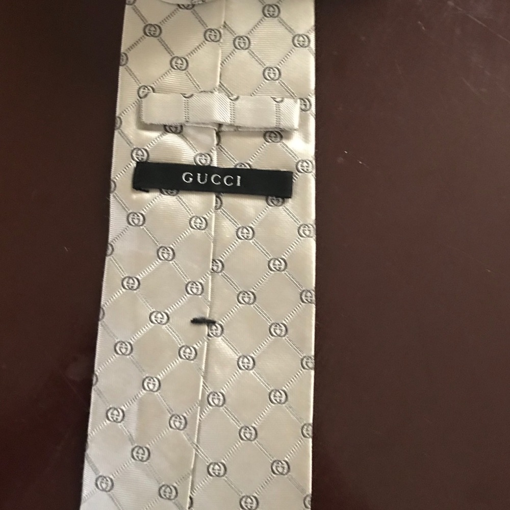 3 Men’s ties or individually - Picture 2 of 6